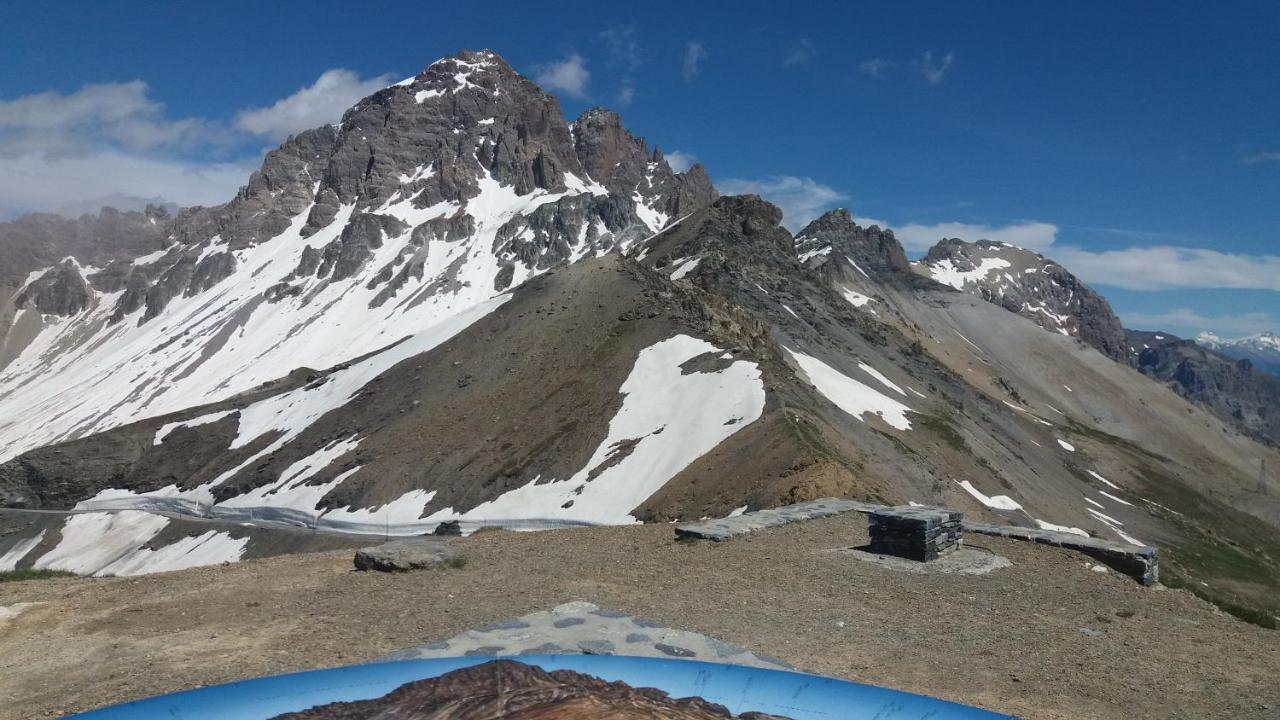 Aiguille Noire Hotel Валоар Екстериор снимка