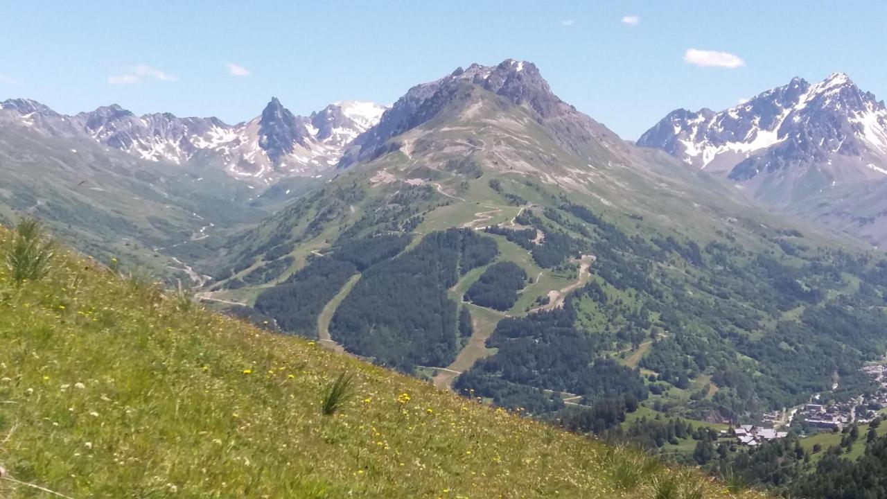 Aiguille Noire Hotel Валоар Екстериор снимка